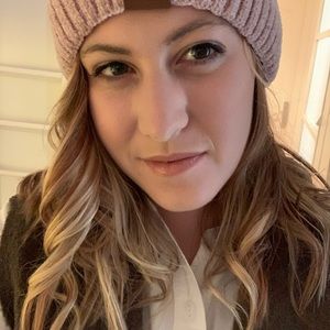 Meet your Posher, Caroline